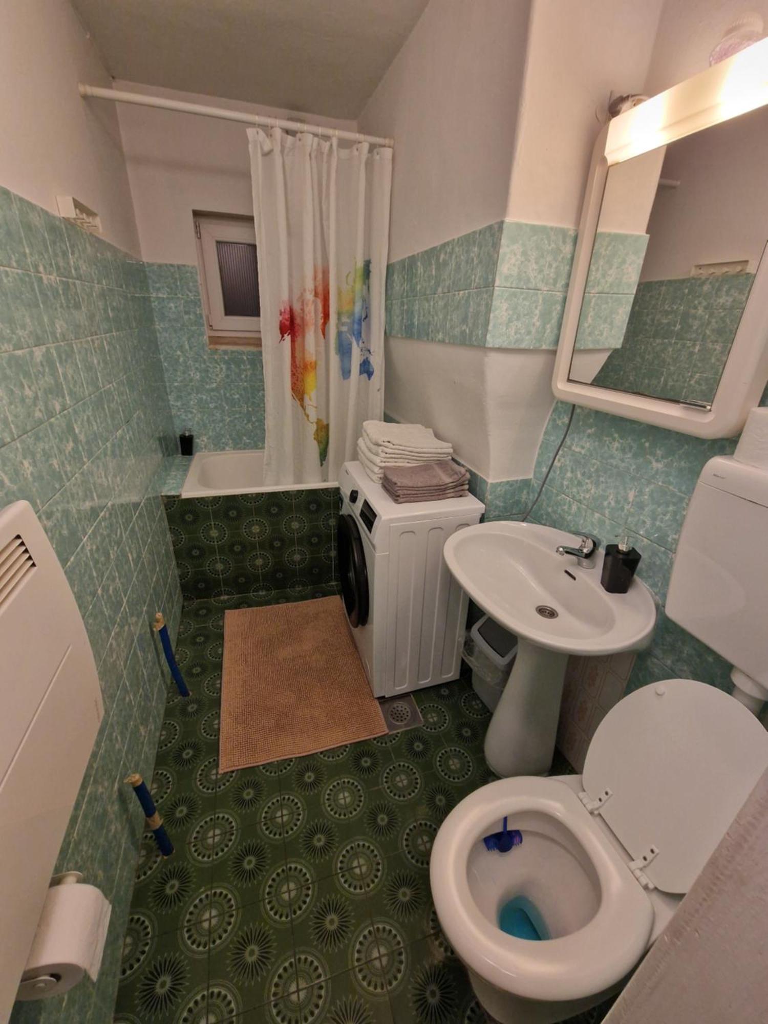 Saso Rooms & Apartments リュブリャナ エクステリア 写真